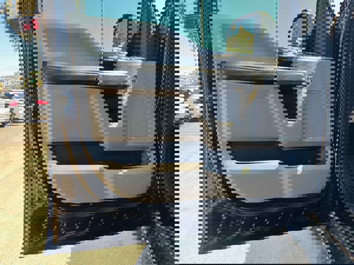 Used 2017 Ford F150 XLT w/ Trailer Tow Package image 12