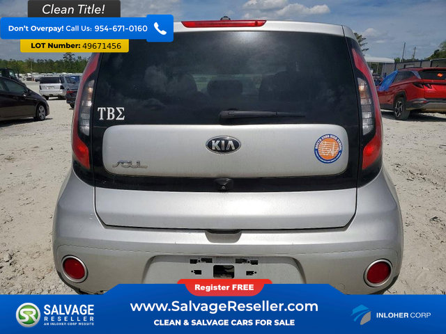 Used 2017 Kia Soul + FWD image 8