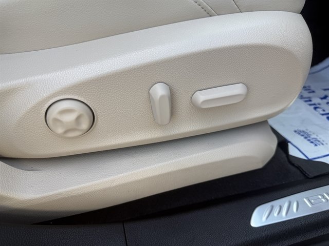 Used 2019 Buick Envision Preferred AWD/4WD image 44