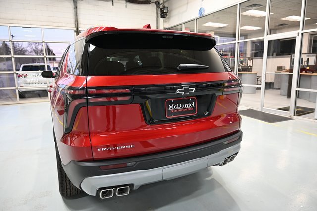 New 2026 Chevrolet Traverse LT w/ Driver Confidence Package image 6