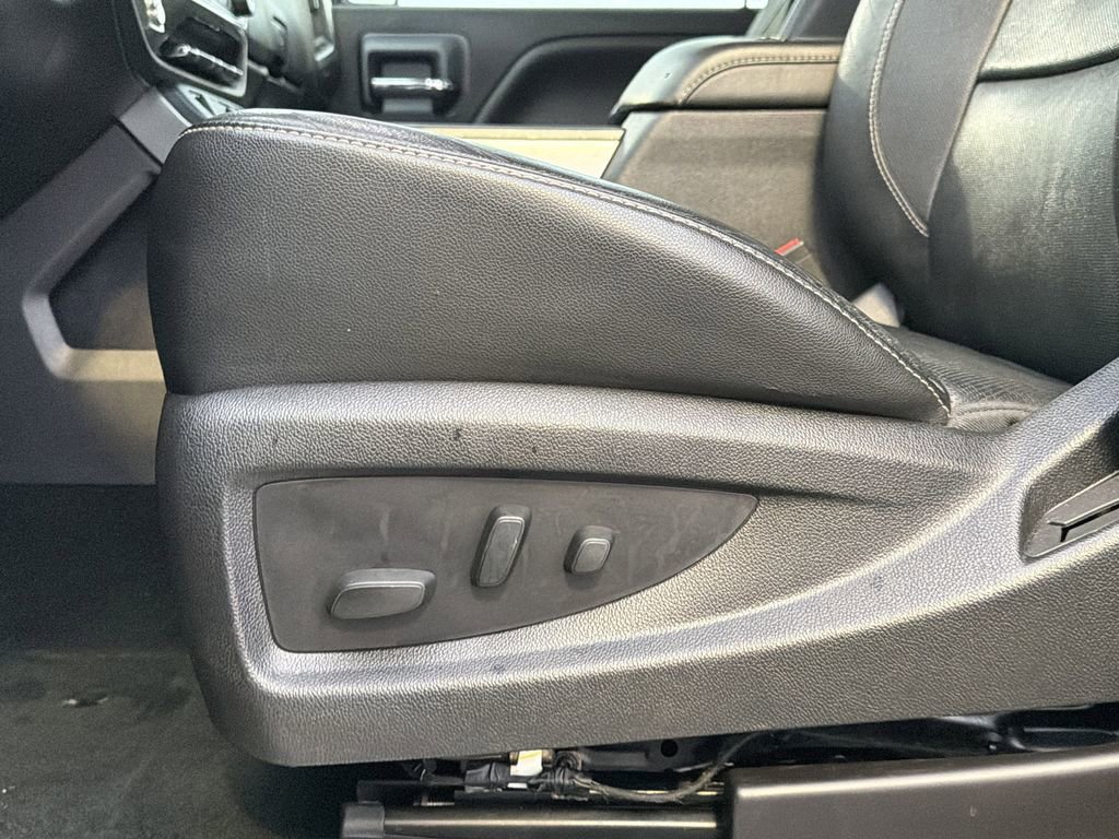 Used 2016 Chevrolet Silverado 1500 LTZ Z71 w/ LTZ Plus Package AWD/4WD image 21