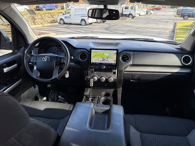 Used 2015 Toyota Tundra SR5 w/ SR5 Upgrade Package image 11