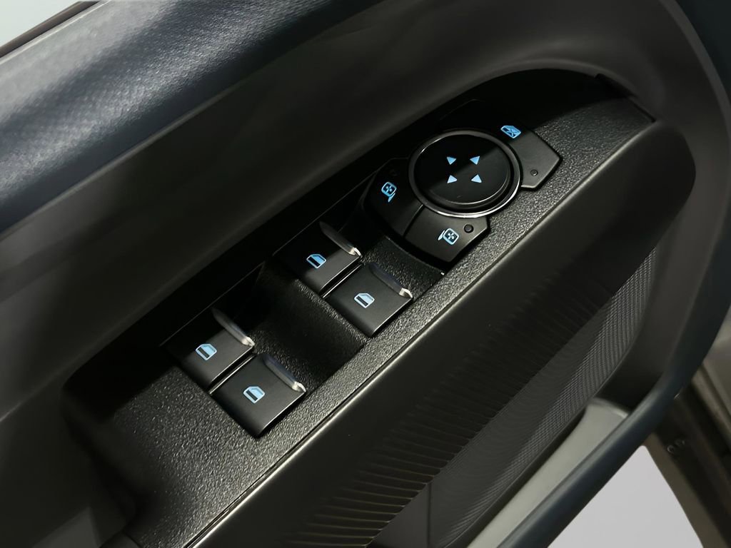 Used 2025 Ford Maverick XLT w/ Black Appearance Package image 13