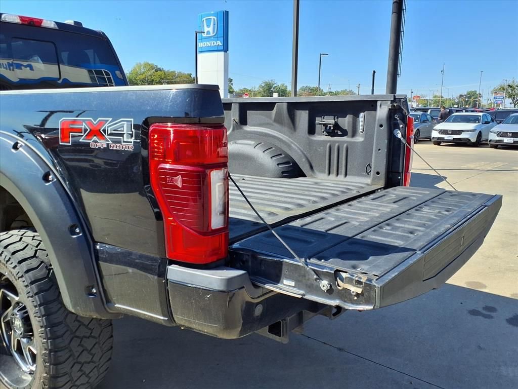 Used 2022 Ford F350 Limited image 22