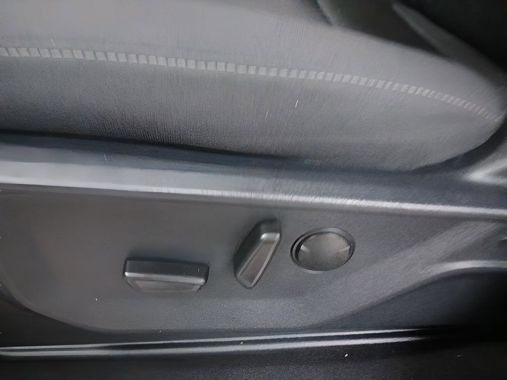 Certified 2025 Ford F150 XLT w/ Equipment Group 302A MID image 22