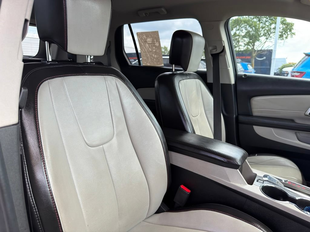 Used 2017 GMC Terrain SLT w/ Sun And Destination Package AWD/4WD image 31