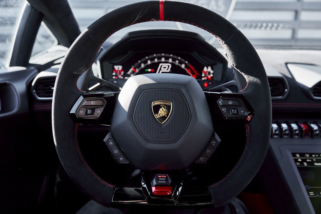 Used 2024 Lamborghini Huracan STO image 52