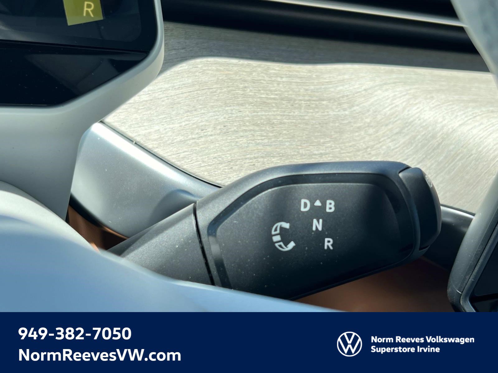 New 2025 Volkswagen ID. Buzz 1st Edition image 17
