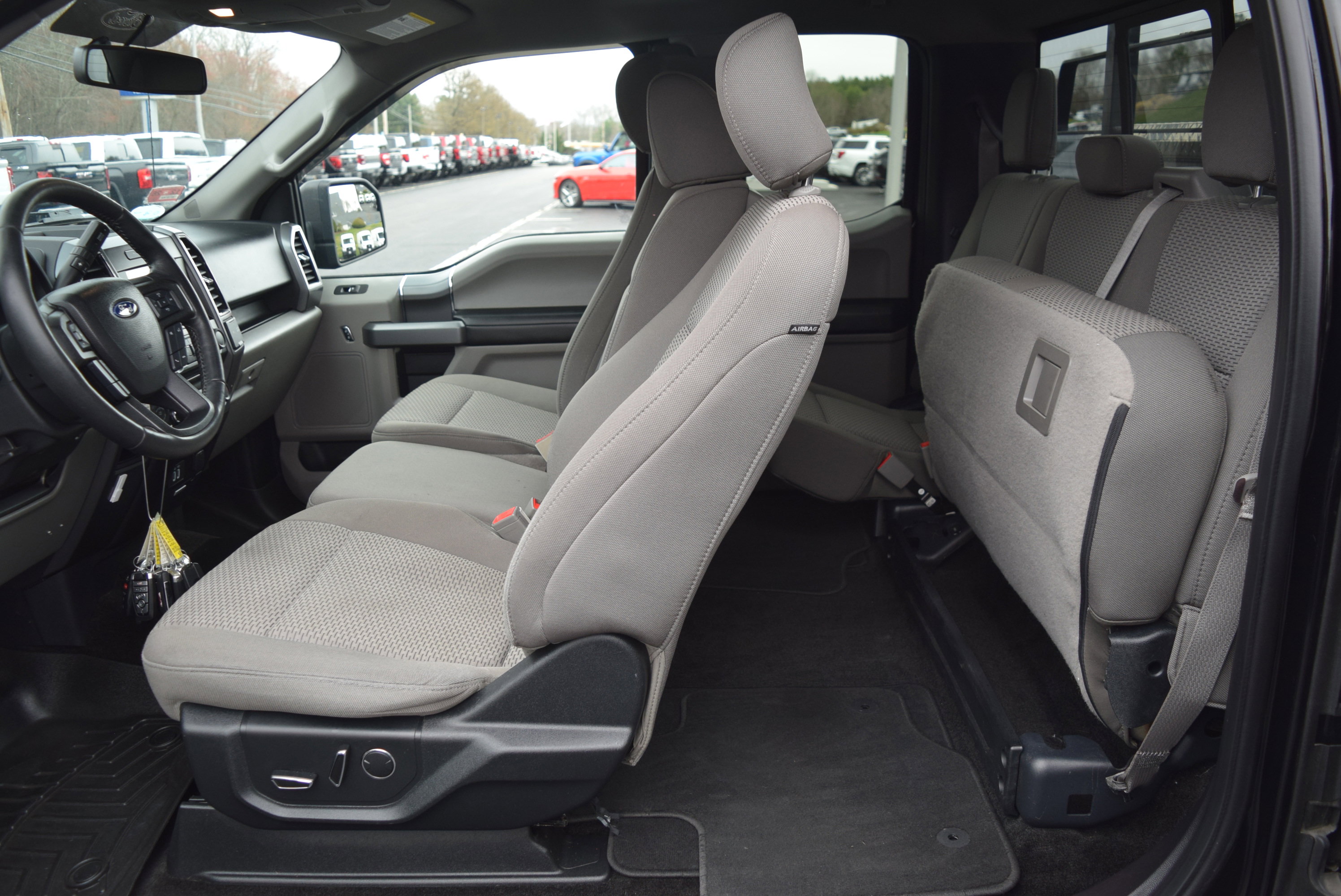 Used 2018 Ford F150 XLT w/ Equipment Group 302A Luxury image 9