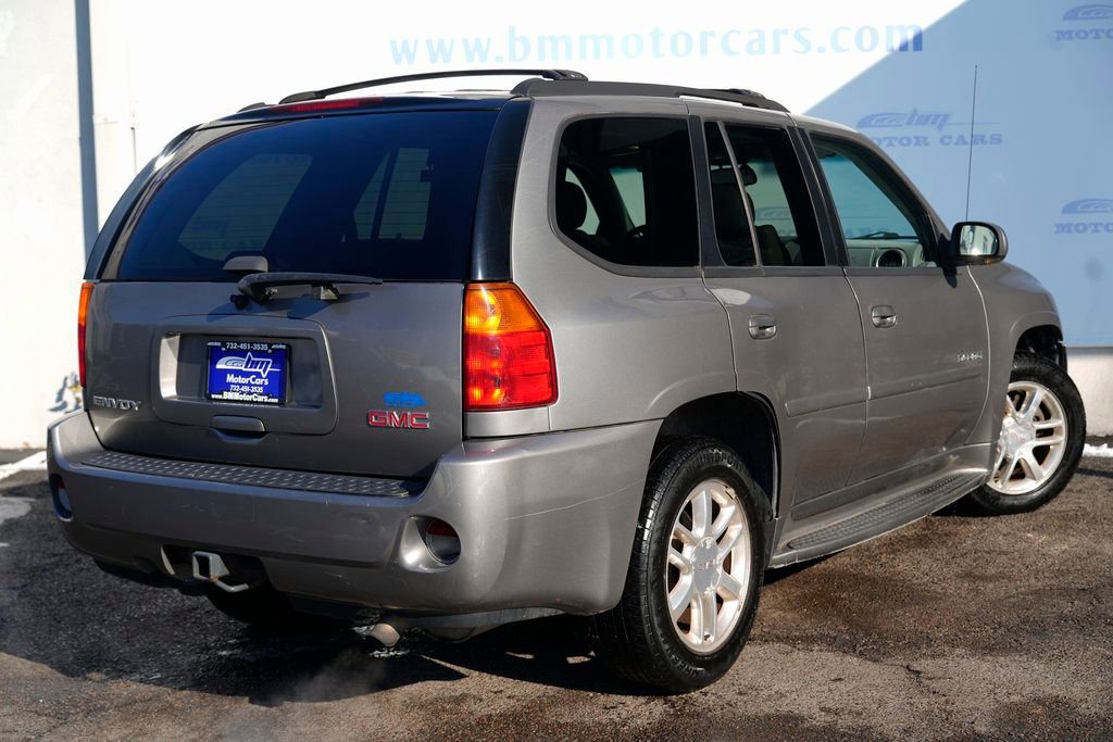 Used 2009 GMC Envoy Denali w/ Sun And 6-Disc Cd Package image 3