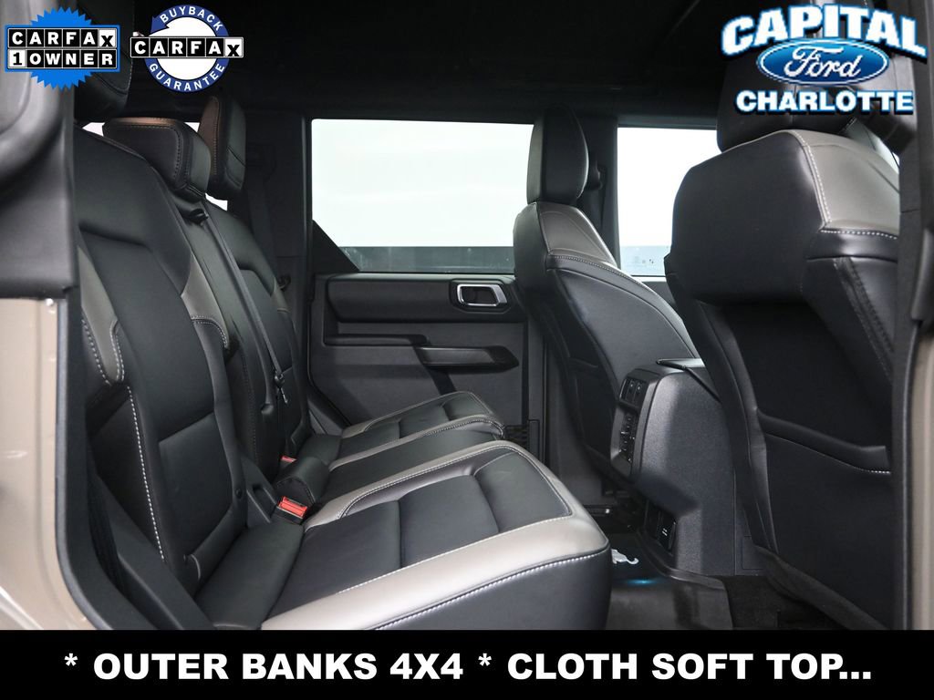 Used 2025 Ford Bronco Outer Banks image 12