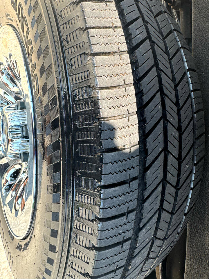 Used 2013 Chevrolet Express 1500 image 9