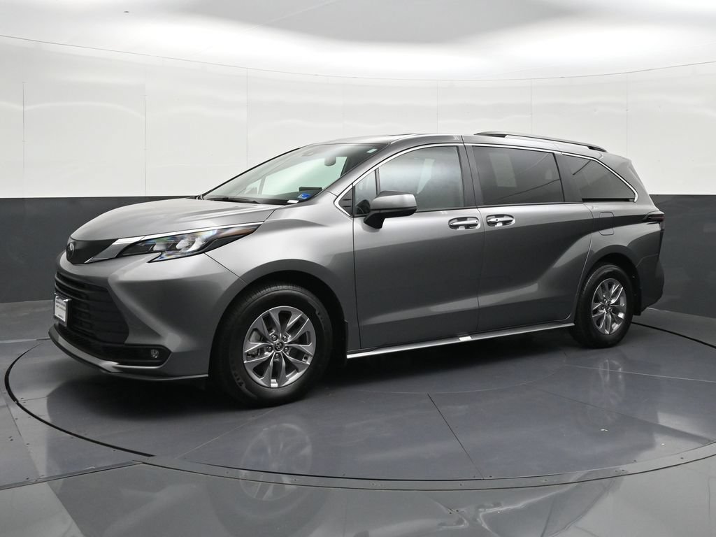 Used 2026 Toyota Sienna XLE