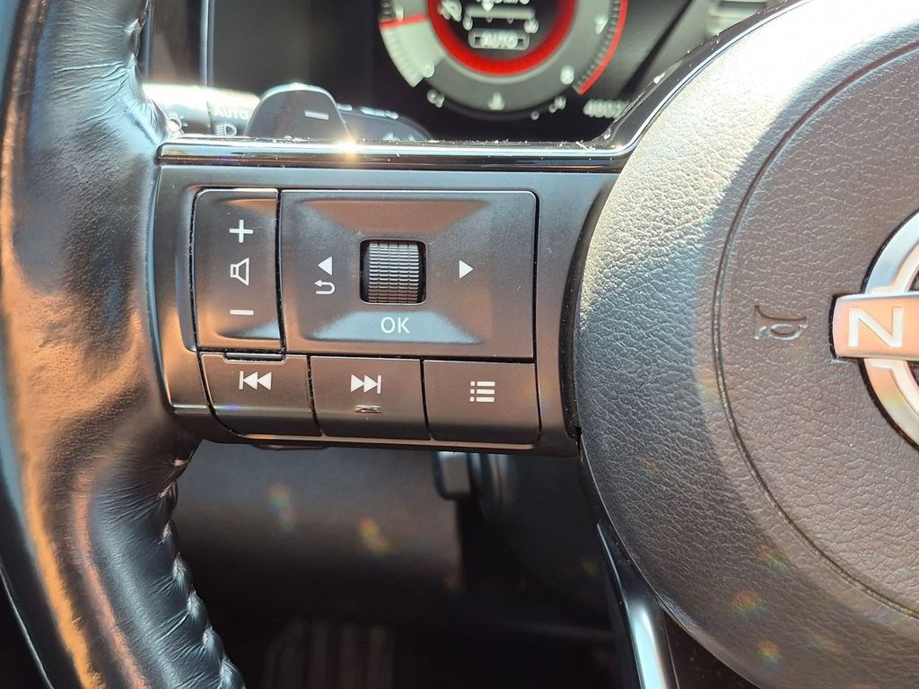 Used 2023 Nissan Pathfinder Platinum AWD/4WD image 15