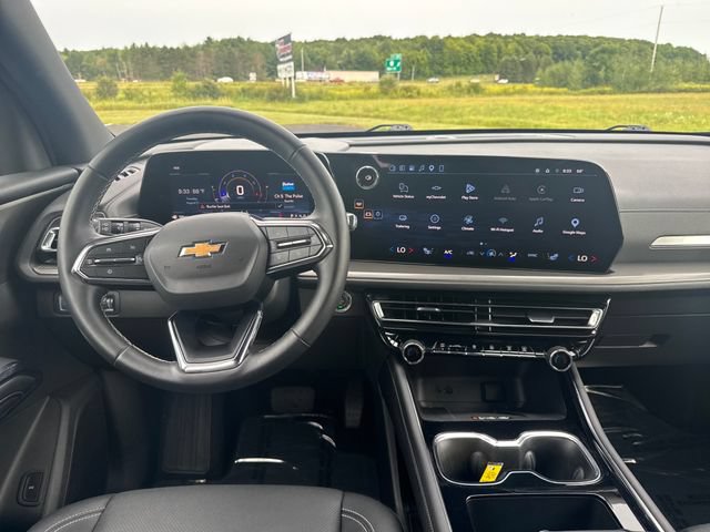Used 2026 Chevrolet Traverse LT AWD/4WD image 14