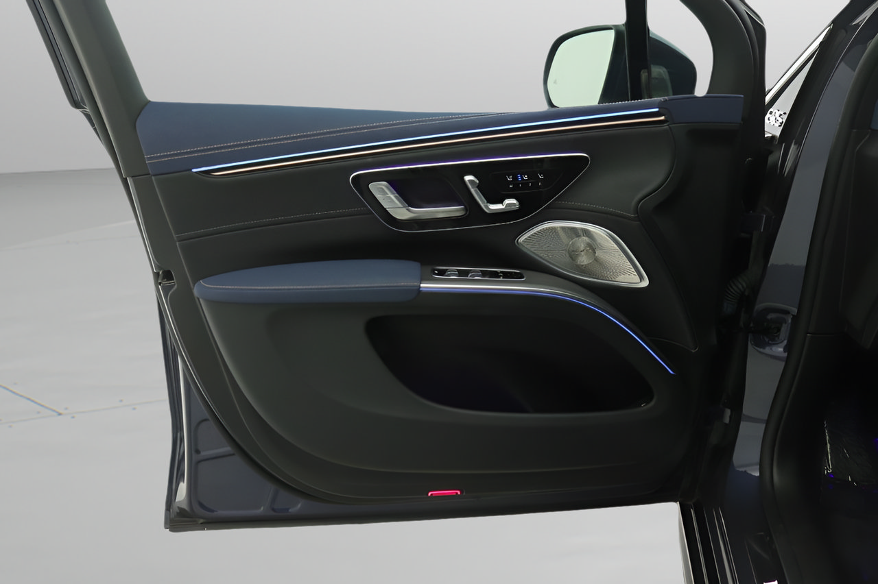 Certified 2023 Mercedes-Benz EQS 580 4MATIC SUV image 17