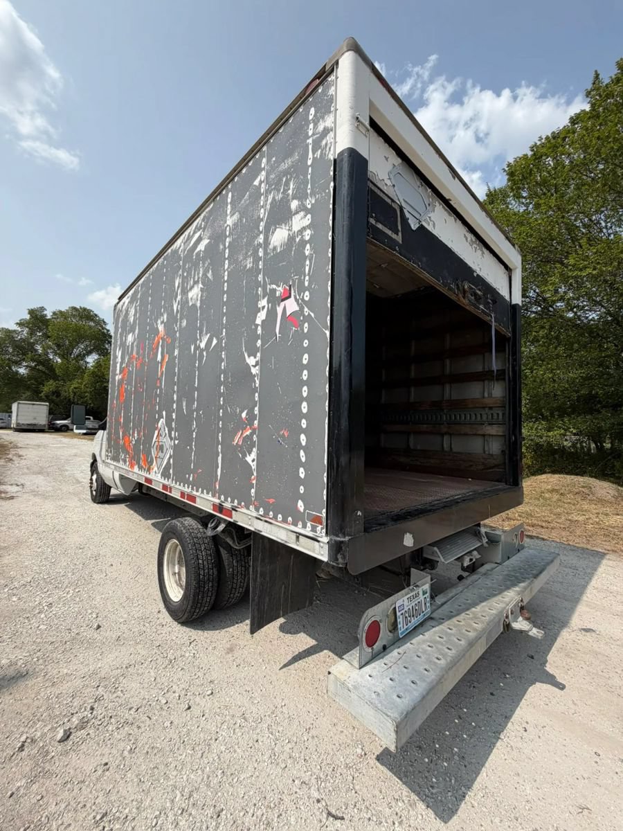 Used 2007 Ford E-450 and Econoline 450 RWD image 9