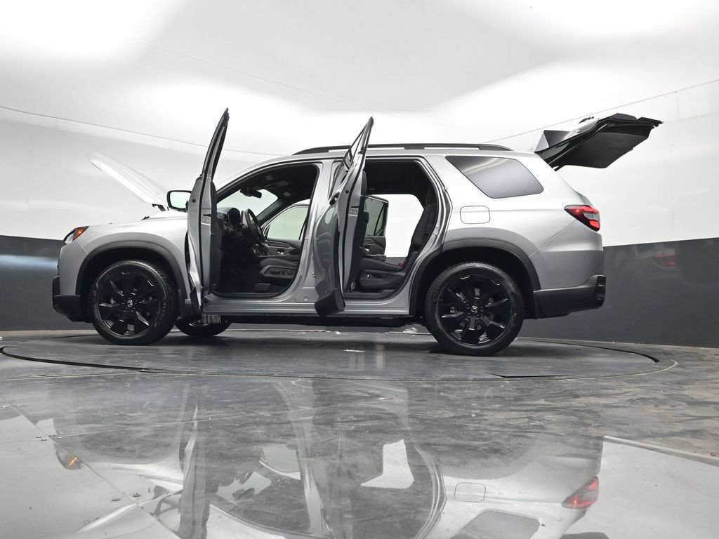 New 2026 Honda Pilot Black Edition image 36