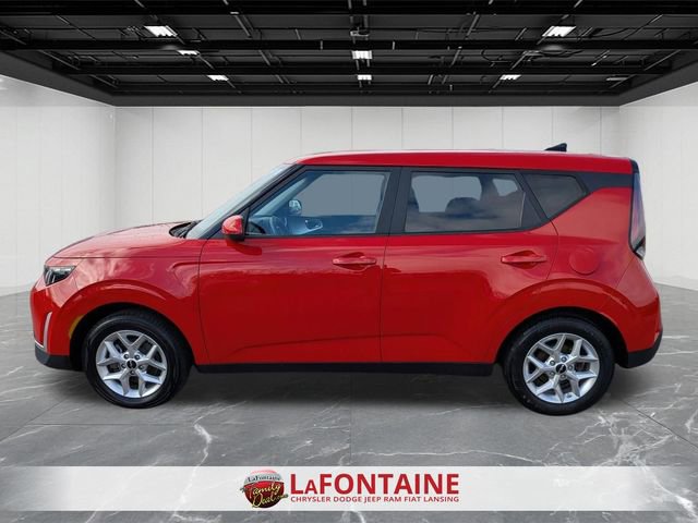 Used 2024 Kia Soul LX w/ Option Group 015 image 2