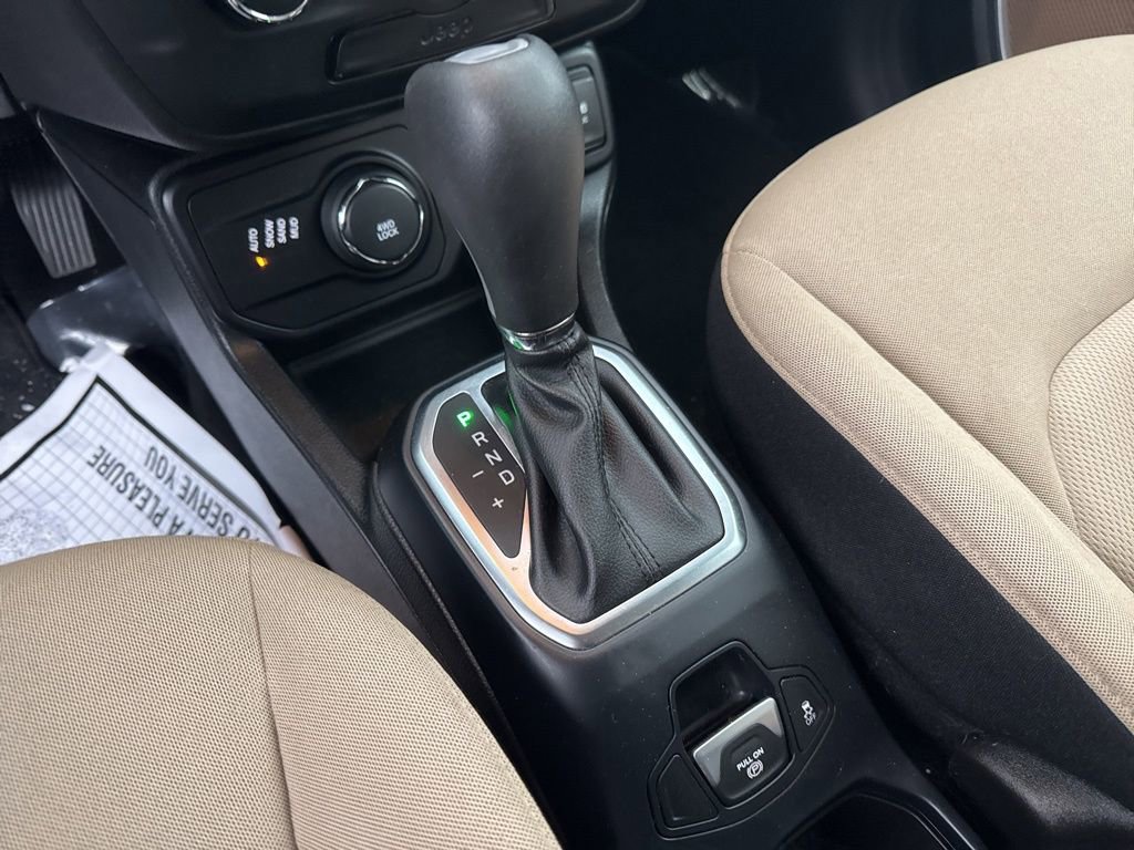 Used 2019 Jeep Renegade Sport image 7