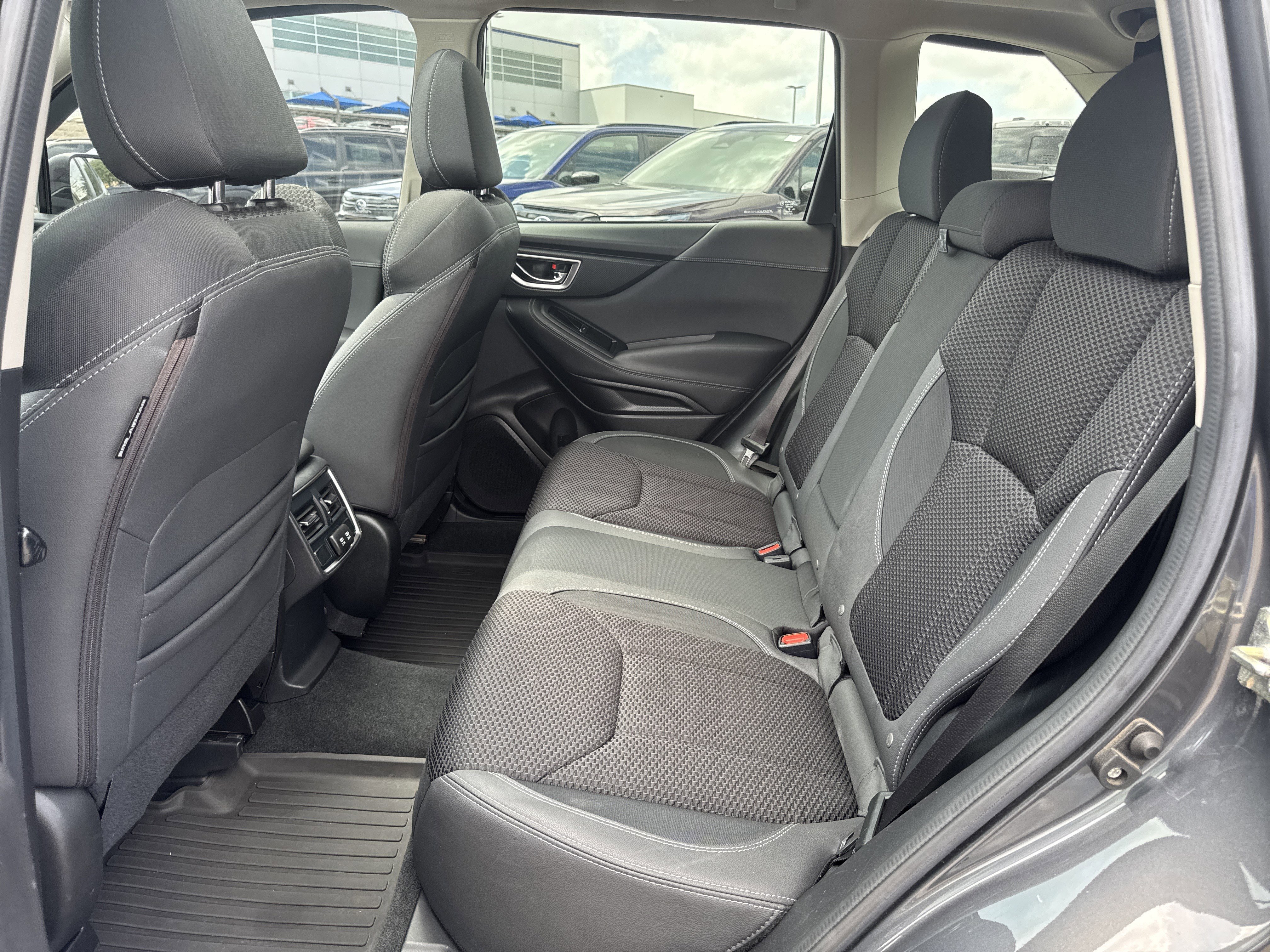 Used 2020 Subaru Forester Premium AWD/4WD image 29