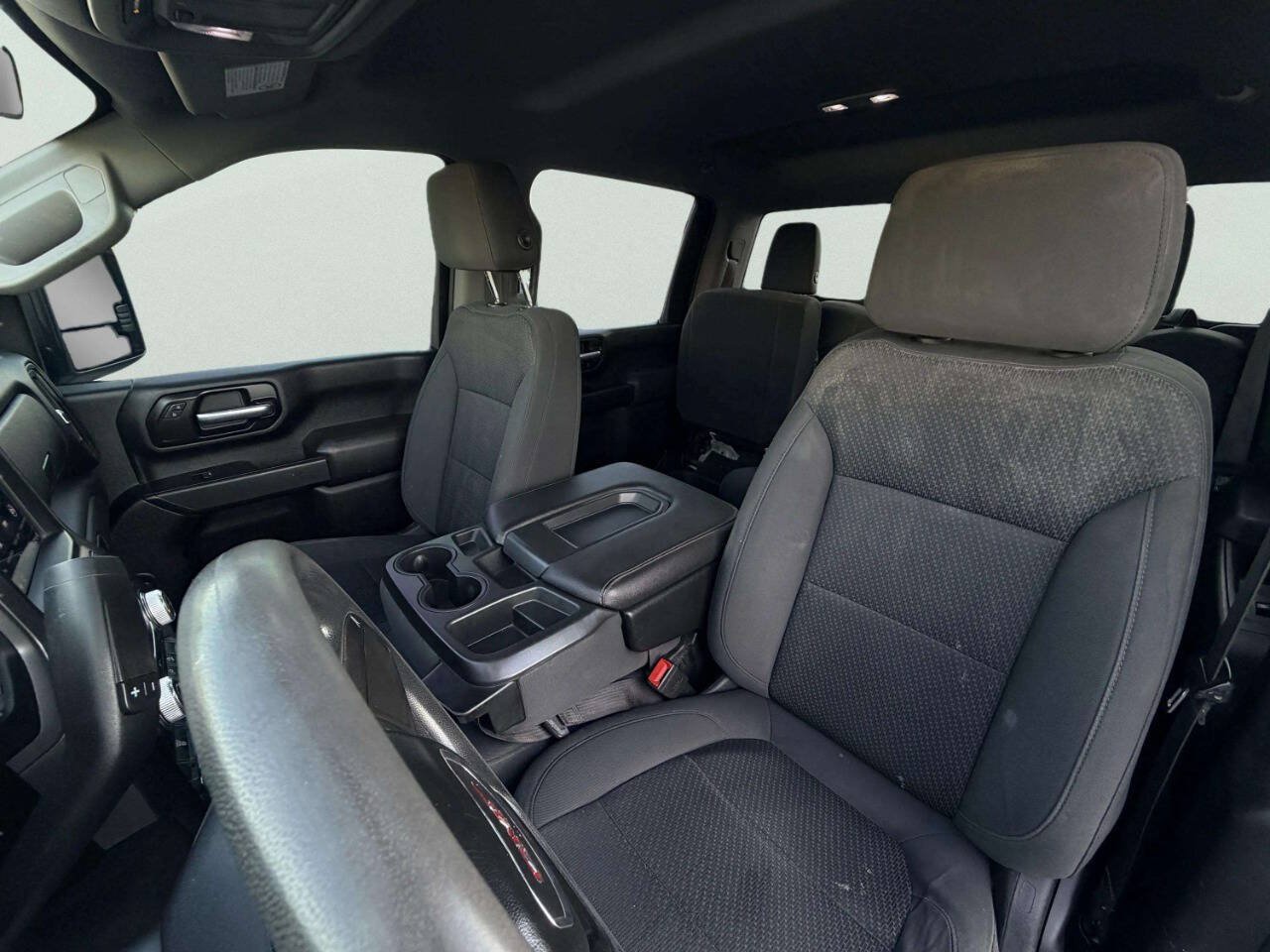 Used 2021 GMC Sierra 3500 4x4 Crew Cab w/ Convenience Package image 17