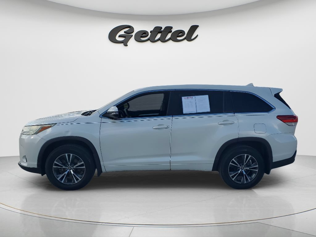 Used 2018 Toyota Highlander Plus FWD image 8