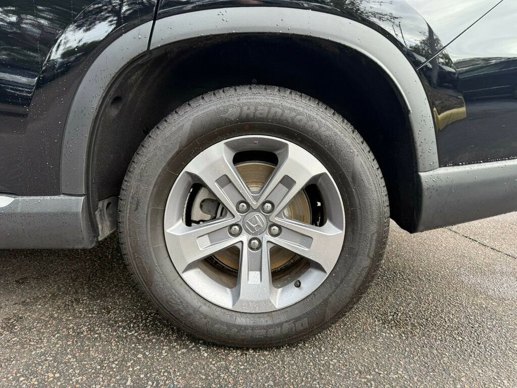 Used 2025 Honda Pilot EX-L image 9