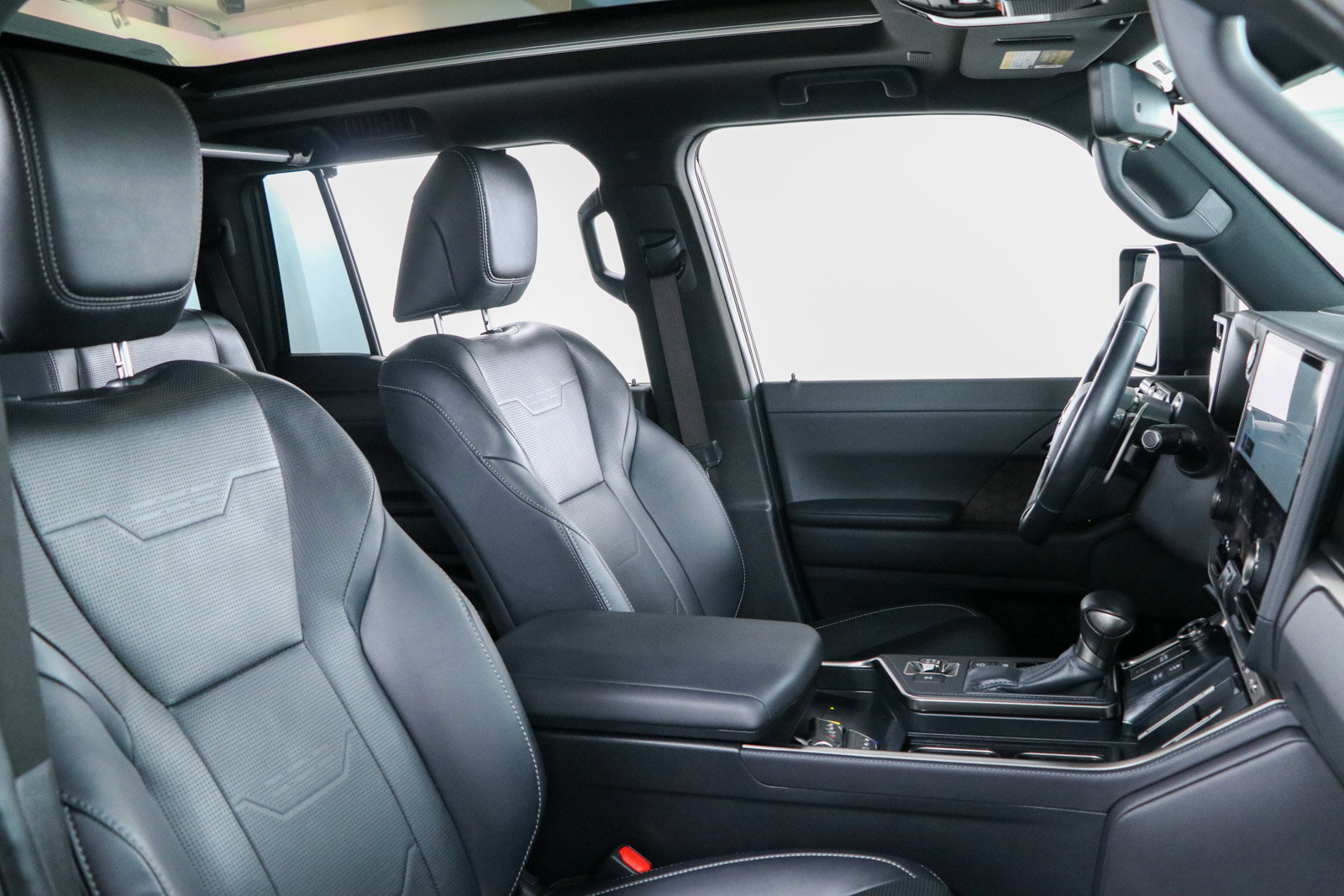 Used 2025 Lexus GX 550 w/ Accessory Package (Z1) AWD/4WD image 31