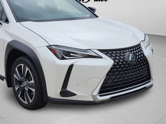 Certified 2021 Lexus UX 200 w/ Premium Package image 38