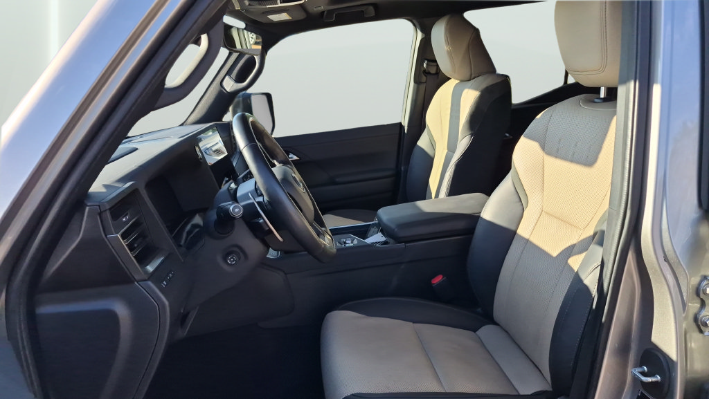 Used 2024 Lexus GX 550 AWD/4WD image 11