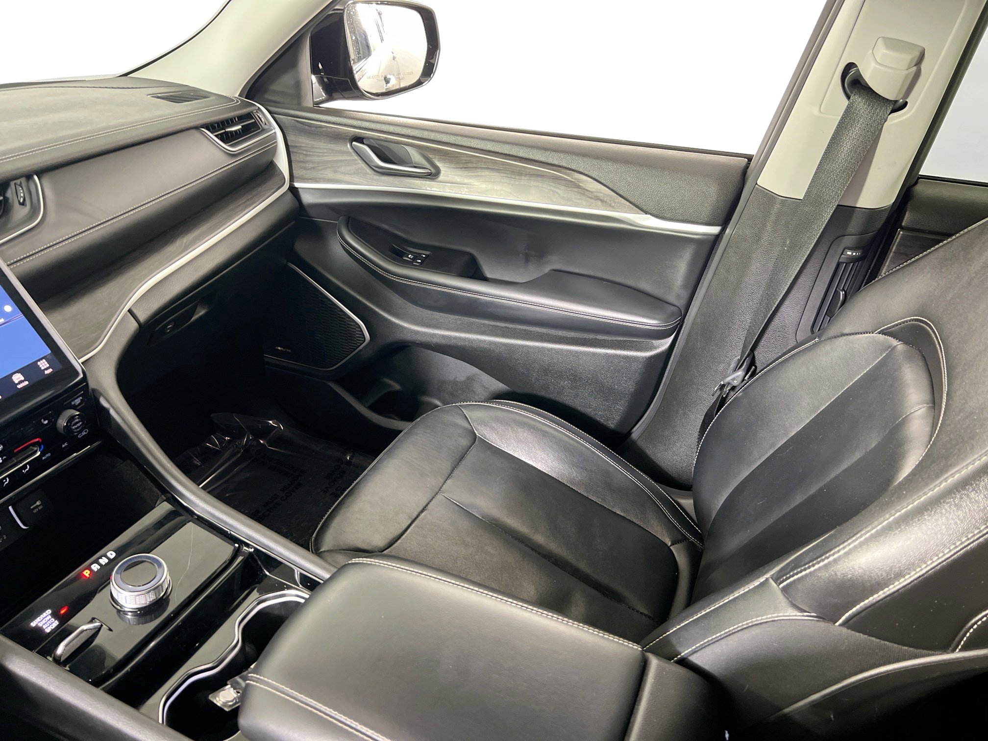 Used 2021 Jeep Grand Cherokee L Limited w/ Trailer Tow Group (B) image 24