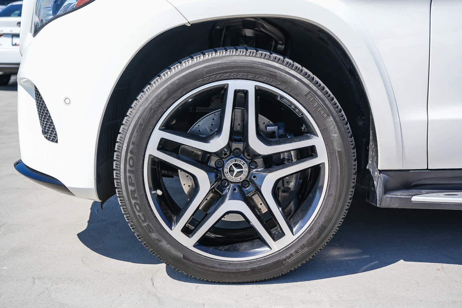Used 2019 Mercedes-Benz GLS 550 4MATIC image 11