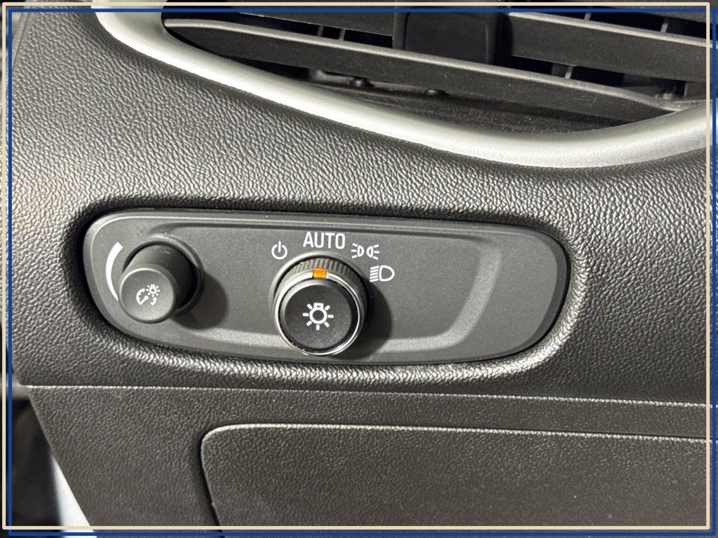Certified 2024 Chevrolet Malibu LT FWD image 23