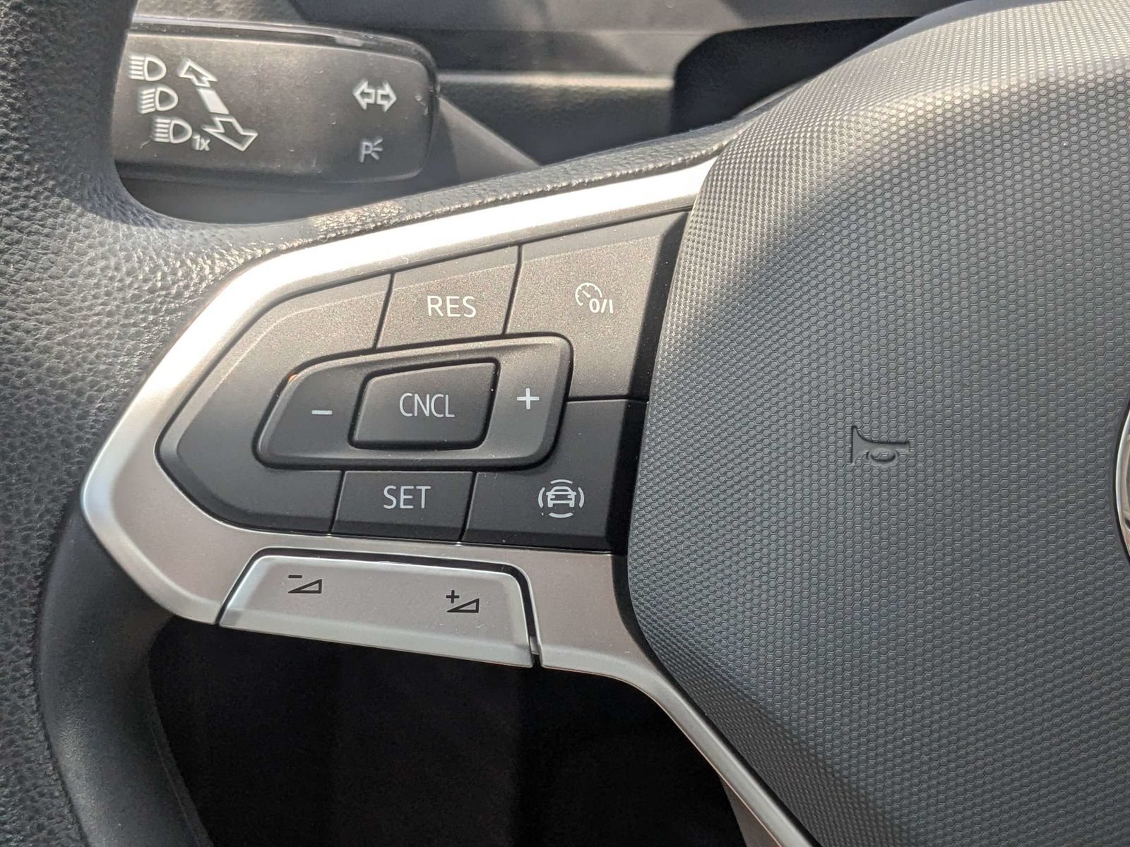 Used 2023 Volkswagen Tiguan S FWD image 28