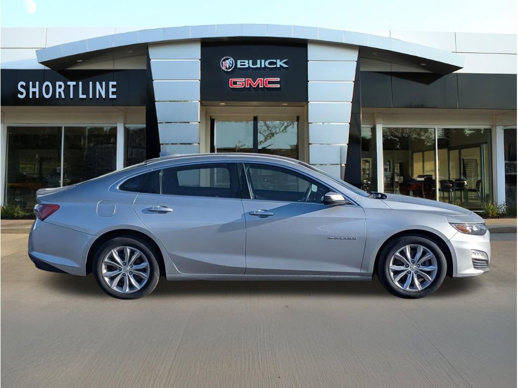 Used 2020 Chevrolet Malibu LT image 2