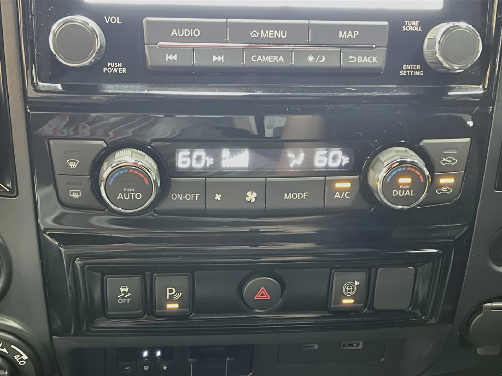 Used 2023 Nissan Titan PRO-4X w/ Pro-4x Utility Package AWD/4WD image 16