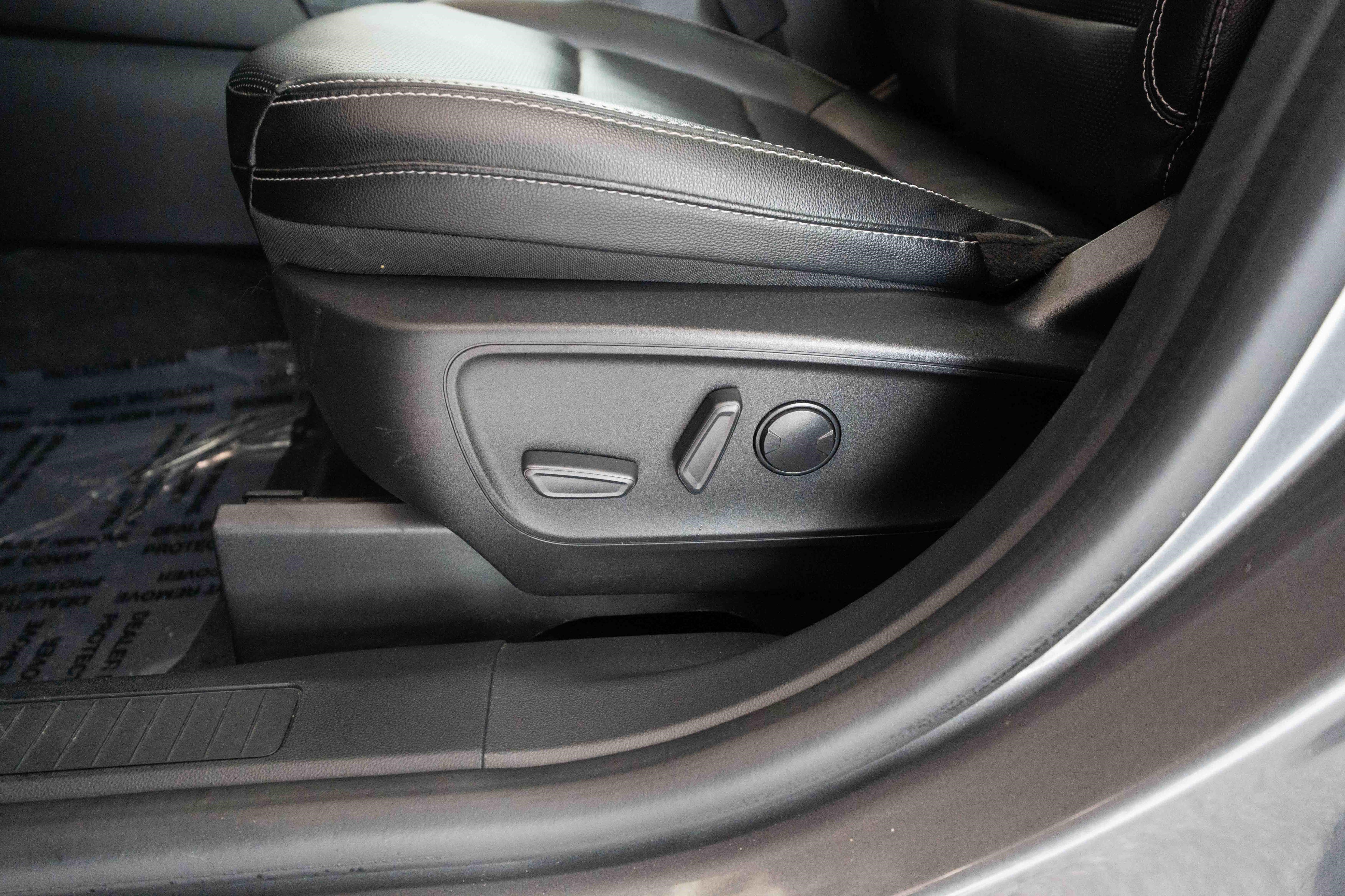 Used 2022 Ford Escape SEL AWD/4WD image 12