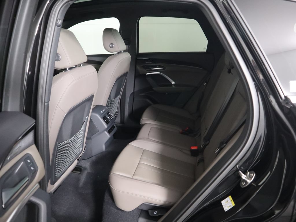 Used 2025 Audi Q5 Premium w/ Premium Plus AWD/4WD image 23