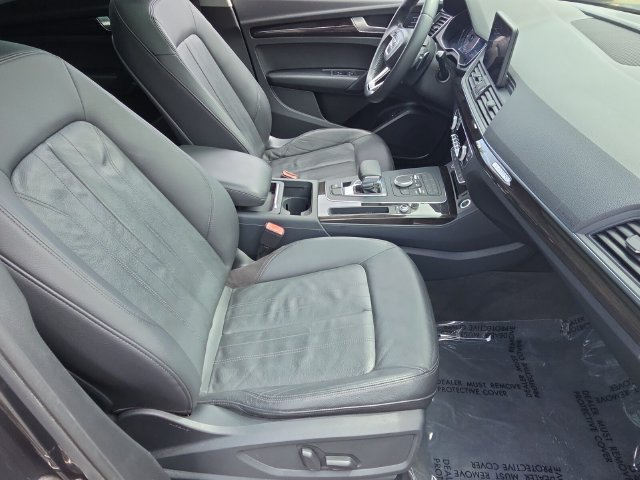 Used 2019 Audi Q5 2.0T Premium w/ Convenience Package AWD/4WD image 19