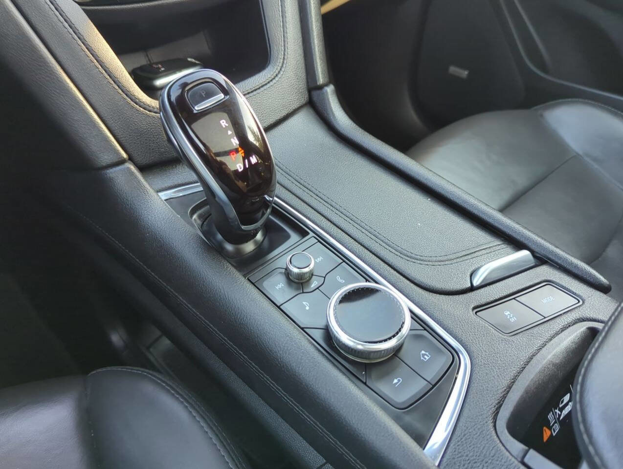 Used 2022 Cadillac XT5 Premium Luxury image 19