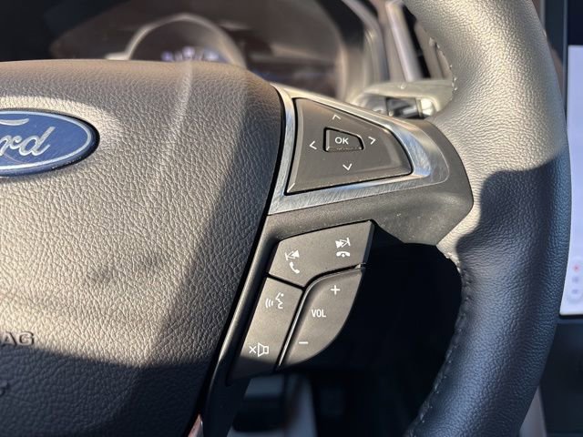 Used 2024 Ford Edge SEL w/ Convenience Package image 17