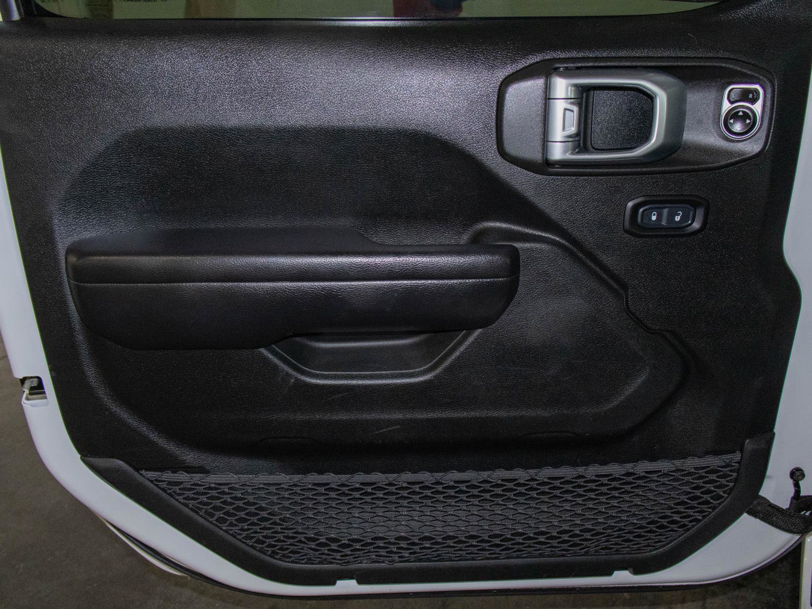 Used 2020 Jeep Wrangler Unlimited Sport S image 10