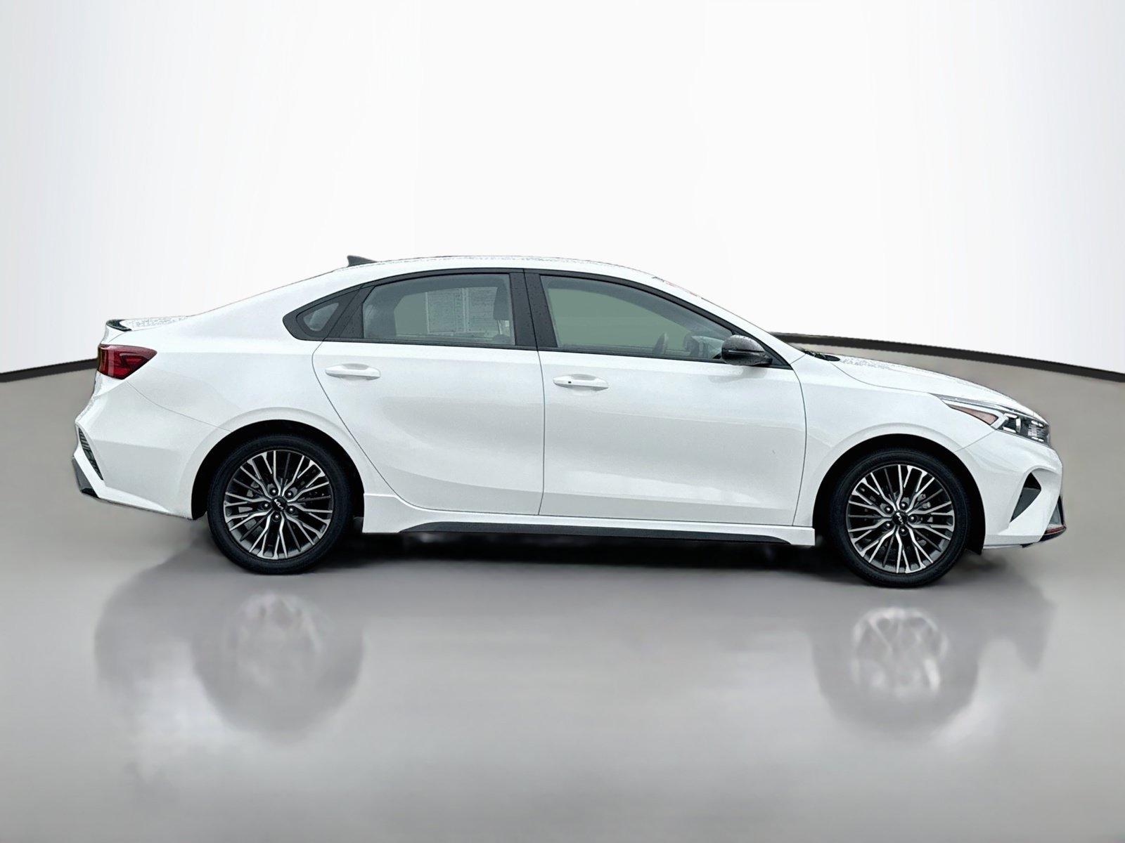Used 2023 Kia Forte GT-Line FWD image 8