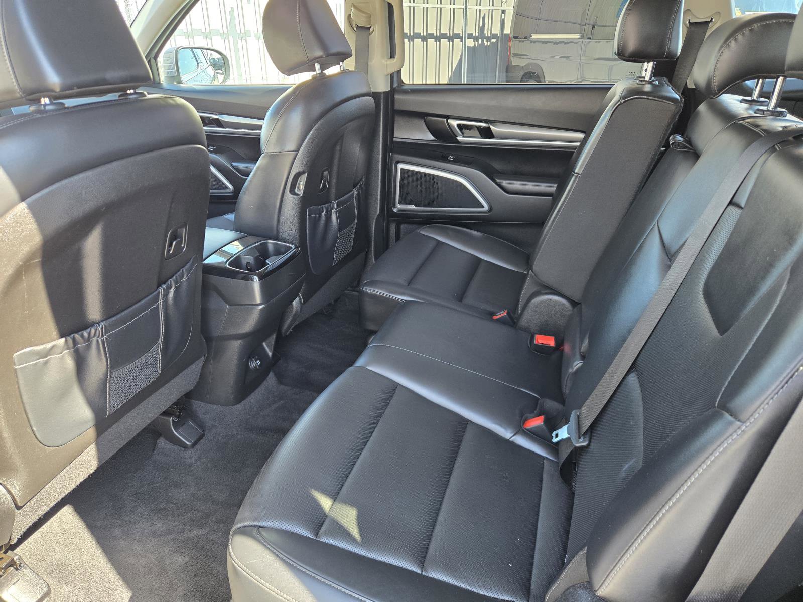 Used 2022 Kia Telluride LX image 26