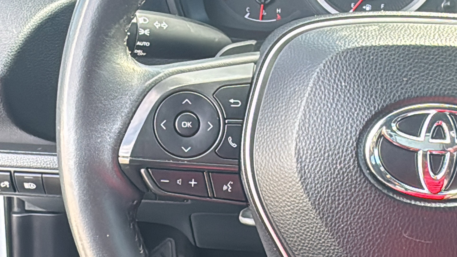 Used 2020 Toyota Corolla SE image 20