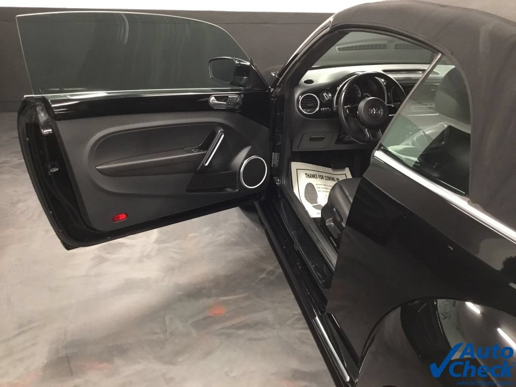 Used 2013 Volkswagen Beetle 2.5 FWD image 26