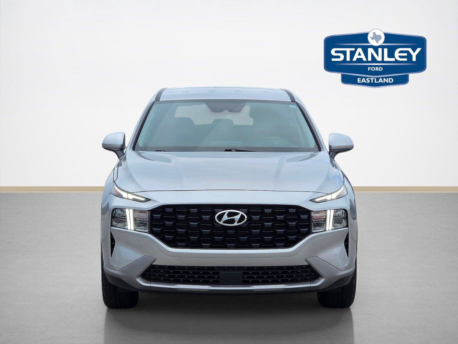 Used 2023 Hyundai Santa Fe SE AWD/4WD image 2