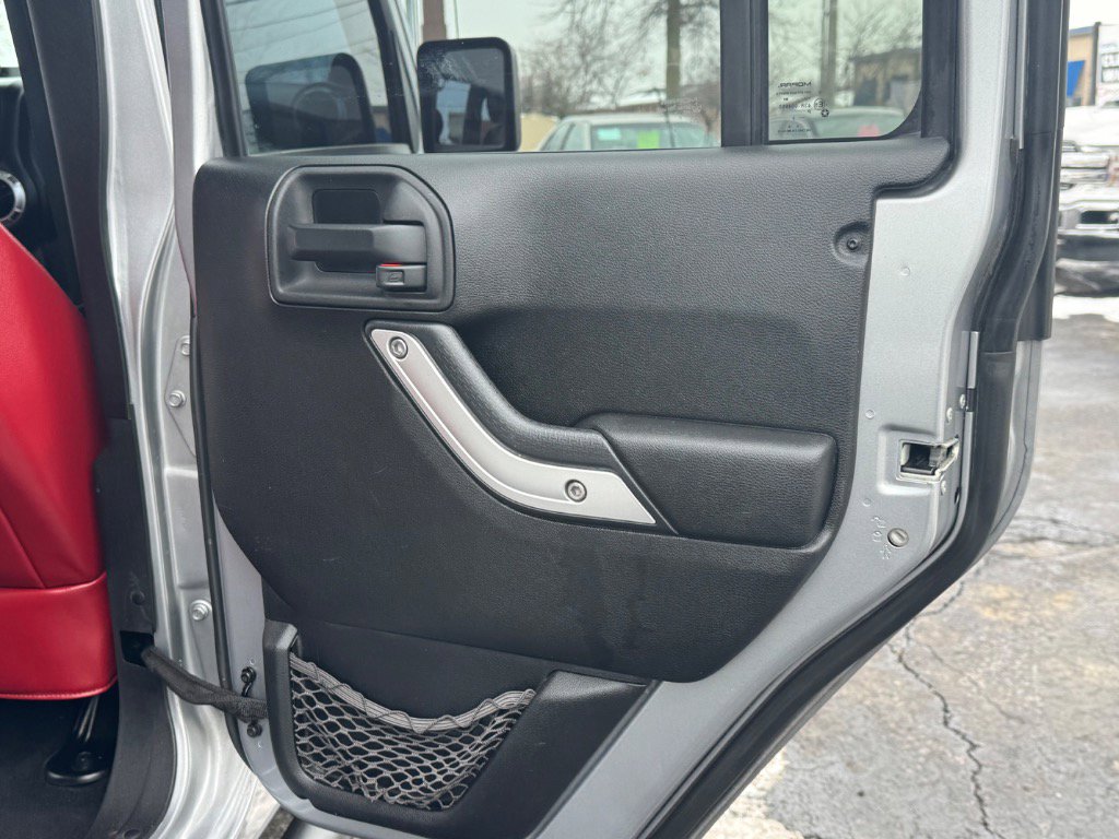 Used 2013 Jeep Wrangler Rubicon image 21