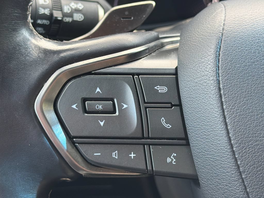 Used 2023 Lexus LX 600 4WD w/ Appearance Package image 22